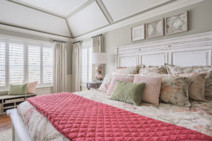 neutral bedroom pink blanket